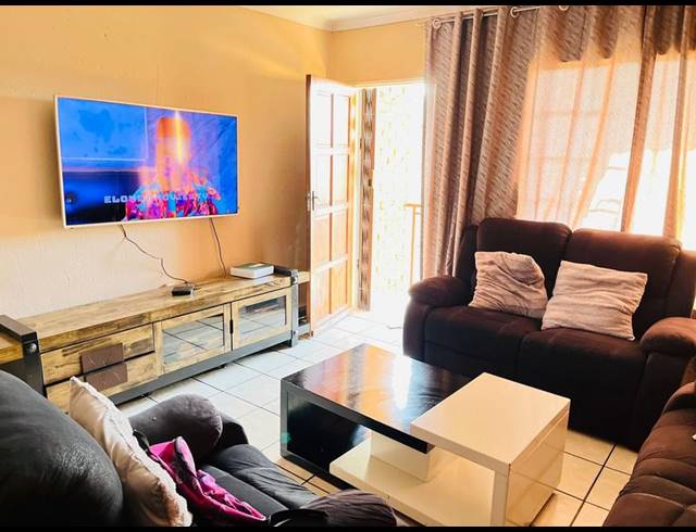 2 BEDROOM APARTMENT FOR SALE IN TERENURE EXT